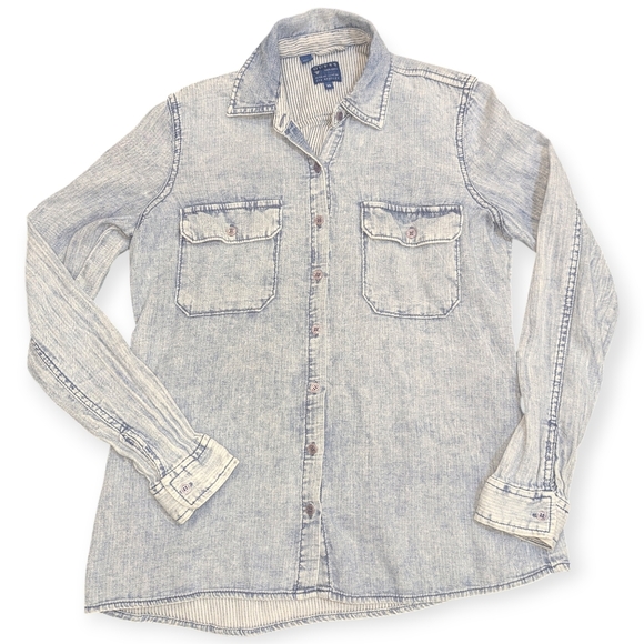 Guess Tops - Guess Women's Light Wash denim style button down shirt Y2K Friends XS